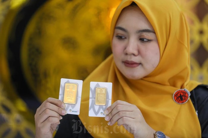 Emas Dunia Tekan Harga Antam, Turun Rp16.000 Hari Ini