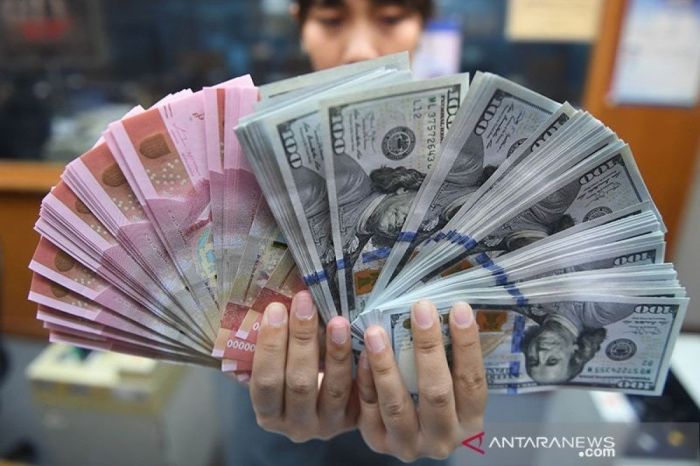 The Fed Mungkin Pangkas Bunga, Rupiah Bisa Tersenyum