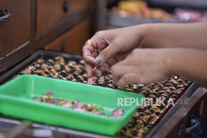 Tren Investasi Emas di Tengah Ketidakpastian Global
