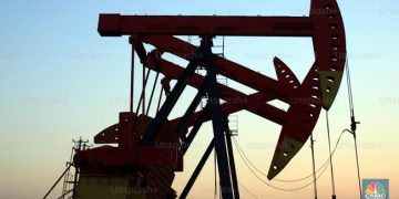 Harga Minyak Kembali Tembus Seratus Dua Puluh Dolar AS per Barel