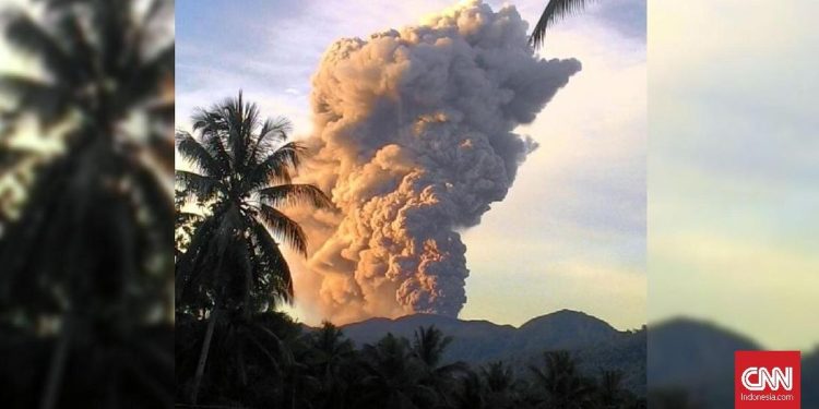 Gunung Dukono Halmahera Utara Meletus Mengakibatkan Dua Orang Meninggal Dunia