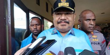 Gubernur John Tabo Laporkan Diri ke Polisi Terkait Tuduhan Perkeruh Suasana di Wamena