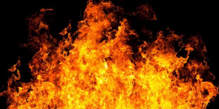 Perempuan Meninggal Akibat Kebakaran di Bengkel dan Warung Tangerang