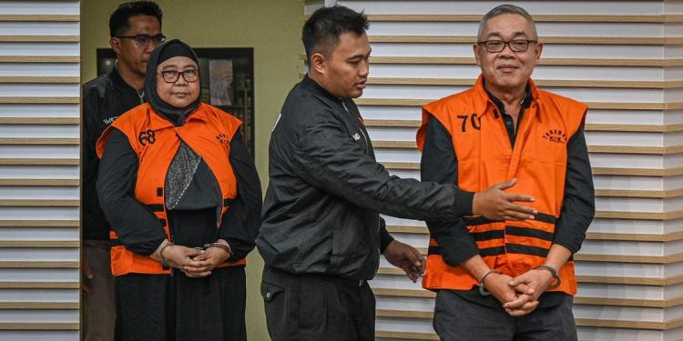 2 Terdakwa Kasus Korupsi LNG Berpikir Kembali Setelah Divonis Bersalah