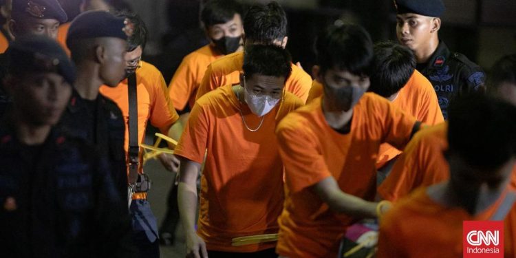 15 Sponsor Judi Online Teridentifikasi di Hayam Wuruk dengan 320 WNA