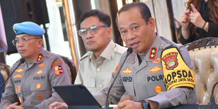Kapolda Metro Jaya Resmi Disandang Bintang Tiga Seperti Pangdam