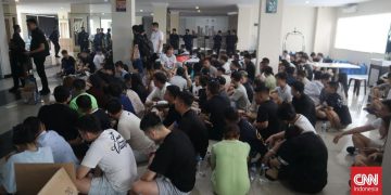 Ratusan WNA Ditangkap di Batam Terkait Penipuan Online