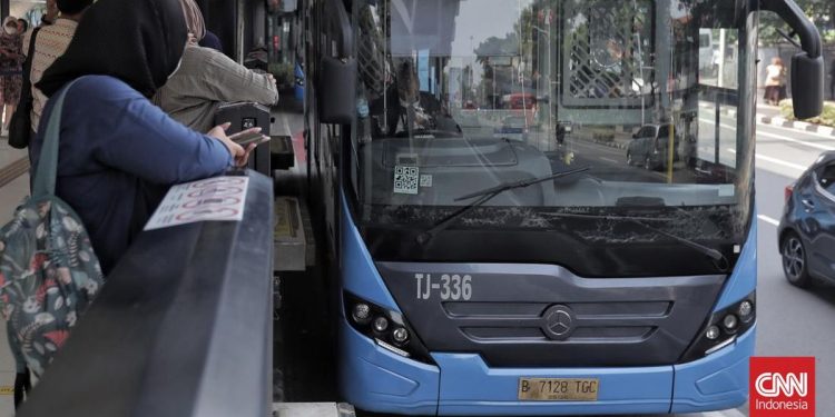 Halte Kebon Sirih Sementara Ditutup Karena Proyek MRT