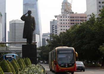 Pramono Pastikan Patung Jenderal Sudirman Tetap di Tempatnya