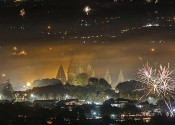 Ledakan Kembang Api di Prambanan Ternyata Acara Prewedding
