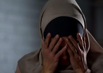 Tagih Pinjol kepada Teman dan Keluarga Melanggar Hukum