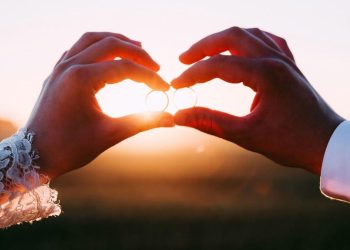 Viral Pria Bali Menikahi Dua Perempuan Sekaligus Kades Berikan Penjelasan