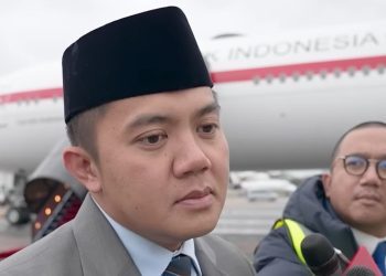 Balasan Teddy terhadap Kritik Dino Patti soal Kunker LN Prabowo