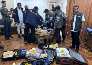 Polisi Sita Ponsel dan Foto Keluarga dari Brankas di Rumah Sentul
