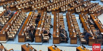 DPR Panggil Kemendikbud Ristek Terkait Pendirian Universitas Raharja Inkubator