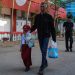 Pemerintah Terapkan Gerakan Ayah Mengantar Anak ke Sekolah