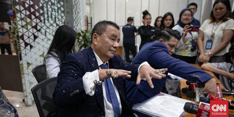 Forum Pemred Kecam Sikap Hotman Terhadap Wartawan: Sangat Tak Profesional