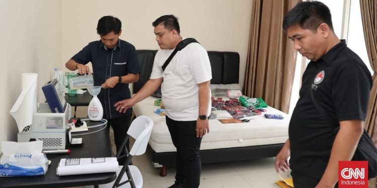 Polisi Ungkap Industri Rumahan Etomidate di PIK, Warga Negara Singapura Ditetapkan Tersangka