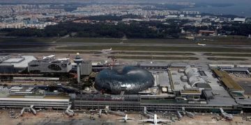 Konglomerat Indonesia Kuasai Bisnis Avtur di Singapura dan Sasar Bandara Changi