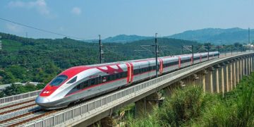 Purbaya Sinyalkan China Siap Kerjasama Proyek KA Cepat Bandung-Surabaya