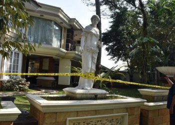 Hakim Menolak Pengembalian Foto Keluarga Febrie yang Disita di Rumah Sentul
