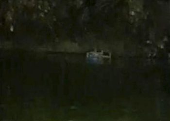 WN Aljazair Berendam di Danau Sunter Ngotot Tak Mau Dievakuasi