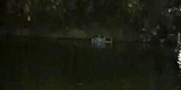 WN Aljazair Berendam di Danau Sunter Ngotot Tak Mau Dievakuasi