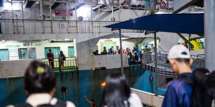 Larangan Dekat Kapal Sebanyak 3 Kilometer