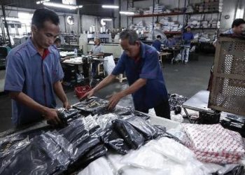 Kinerja Emiten Plastik RI Terancam Akibat Beban Naik