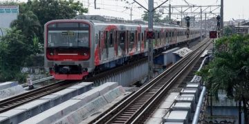 Pesan 16 KRL Baru CLI-225, INKA Kirim Begini