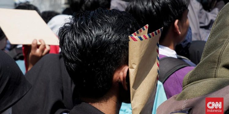 Kantor Loker Bodong di Pasar Minggu Kembali Uang kepada Tiga Korban