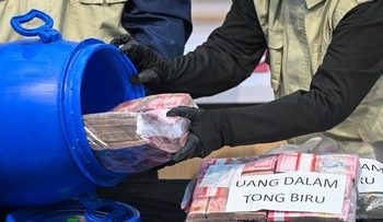 Foto dugaan korupsi Rp934 juta yang melibatkan Bupati Klaten