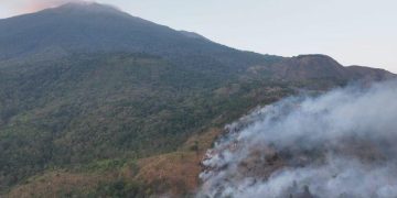 Karhutla Gunung Ciremai, Pemkab Koordinasi Pemprov Untuk Water Bombing