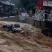 Derasnya Banjir Bandang di Padang Menggenangi Rumah Warga