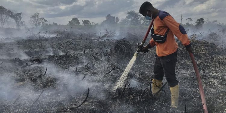 Bandara H Asan Sampit Ditutup Total Sepanjang Oktober Akibat Asap Karhutla